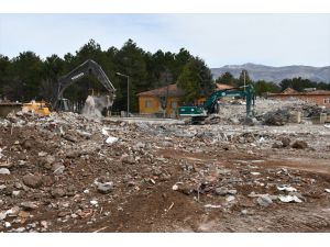 Doğanşehir'de 4 bin 600 ağır hasarlı bina bayramdan sonra yıkılacak
