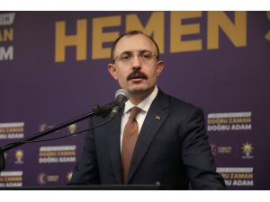 Ticaret Bakanı Mehmet Muş, parti teşkilatlarıyla iftar yaptı