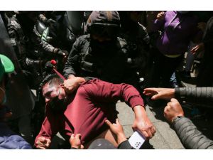 Bolivya'da öğretmenlerin protestosunda olaylar çıktı