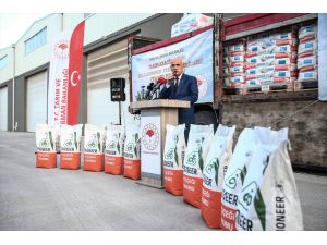 Tarım ve Orman Bakanı Kirişci, Çanakkale'de ayçiçeği tohumu dağıtımına katıldı