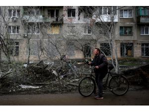 Rusya'nın Slovyansk'a yönelik füze saldırılarında ölenlerin sayısı 9'a yükseldi