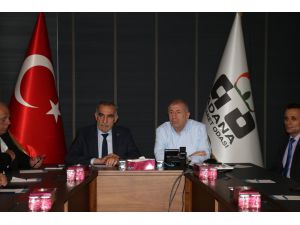 Zafer Partisi Genel Başkanı Özdağ Adana'da ziyaretlerde bulundu