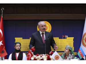 TBMM Başkanı Şentop TRT Uluslararası 23 Nisan Çocuk Şenliği için gelen çocukları kabul etti