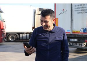 Sınır kapısında çıkış bekleyen tır şoförleri bayrama ailelerinden uzakta girdi