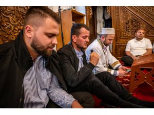 Batı Balkan ülkelerindeki Müslümanlar Ramazan Bayramı namazını kıldı