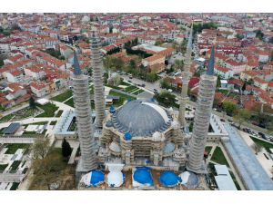 Selimiye Camisi'nin güçlendirilen ana kubbesinde kurşun örtü çalışmasına geçildi
