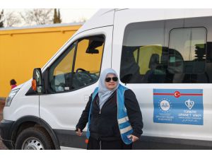 Deprem bölgesindeki TDV personelinin ulaşımını kadın şoför sağlıyor