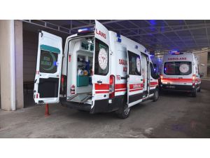 Şanlıurfa'da devrilen otomobildeki bir kişi öldü, 3 kişi yaralandı