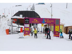Palandöken Kayak Merkezi, 3 ayda yaklaşık 118 bin kişiyi ağırladı