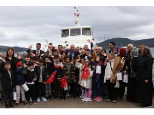İçişleri Bakanı Soylu, İstanbul'da çocuklarla Boğaz turu yaptı: