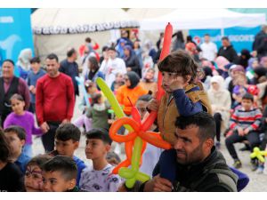 Kahramanmaraş'ta depremzede çocuklar 23 Nisan etkinliğinde eğlendi