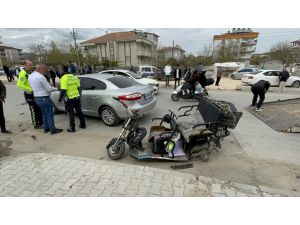 Elazığ'da otomobilin çarptığı elektrikli bisikletin sürücüsü öldü