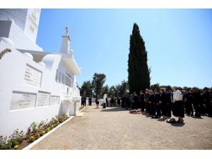 Fransız Mezarlığı'nda Çanakkale Kara Savaşları'nın 108'inci yılı dolayısıyla tören düzenlendi