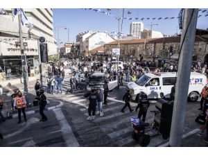 Batı Kudüs'te bir kişi aracını yayaların üzerine sürdü: 3 İsrailli yaralandı