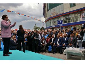 Aile ve Sosyal Hizmetler Bakanı Yanık, Osmaniye'de seçim koordinasyon merkezi açtı:
