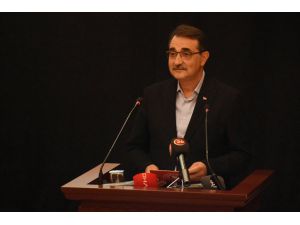 Bakan Dönmez, "Eskişehir En'lerini Ödüllendiriyor" töreninde konuştu: