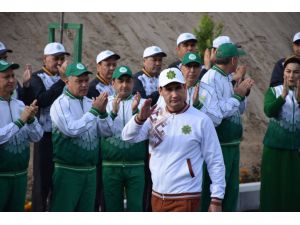 Türkmenistan’da At Bayramı kutlanıyor