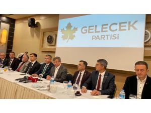 Gelecek Partisi Genel Başkanı Davutoğlu Konya'da gazetecilerle bir araya geldi