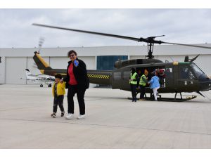 Eskişehir'de kadınlar helikopterle uçuş deneyimi yaşadı