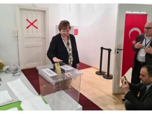 Türkiye'deki Cumhurbaşkanı ve Milletvekili Seçimleri için Finlandiya'da oy verme işlemi başladı