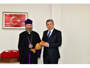 Türkiye Ermenileri Patriği Kadasetli Sahak II'den deprem bölgesi Malatya'ya ziyaret