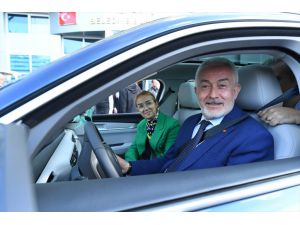 Türkiye'nin yerli otomobili Togg Isparta'da tanıtıldı