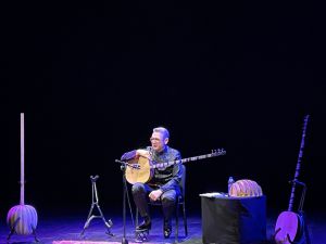 Müzisyen Murat Salim Tokaç, depremzedeler yararına konser verdi