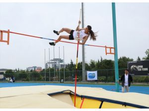 Ünilig Atletizm Türkiye Şampiyonası Manisa'da başladı
