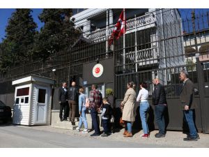 Kosova'da Türkiye'deki 14 Mayıs seçimleri için oy kullanma işlemi başladı