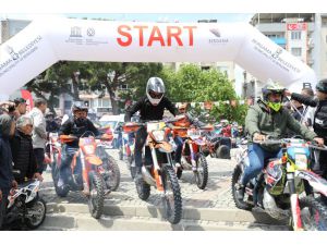2023 Türkiye Enduro ve ATV Şampiyonası 1. ayak mücadelesi İzmir'de başladı