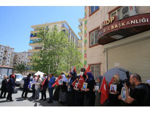 AK Parti Genel Başkan Yardımcısı Karaaslan, Diyarbakır annelerini ziyaret etti: