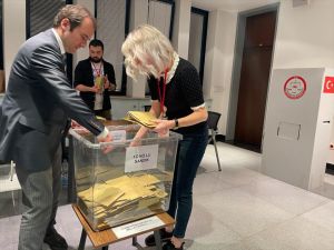 Bosna Hersek, Karadağ ve Sırbistan'da, Türkiye'deki 14 Mayıs seçimleri için oy verme işlemi sona erdi