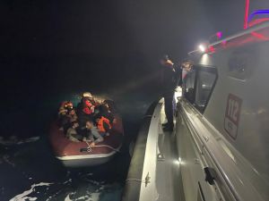 Muğla açıklarında 19 düzensiz göçmen yakalandı