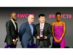 Huawei’ye 2019 GSMA'dan "En İyi Mobil Teknoloji İcadı" ödülü
