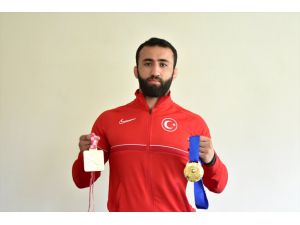 Avrupa ve dünya şampiyonu milli güreşçi Akbudak, olimpiyat altınına odaklandı