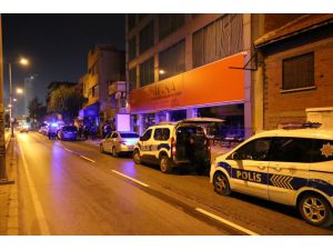 İzmir'de eğlence mekanındaki silahlı kavgada 1 kişi öldü