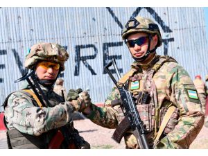 Özbekistan-Kazakistan ortak askeri tatbikatı yapıldı