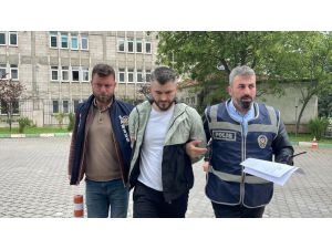 Samsun'daki cinayetle ilgili yakalanan 2 zanlı adliyede