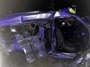 Aksaray'da minibüs ile hafif ticari araç çarpıştı, 5 kişi yaralandı