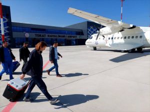 Hava Kuvvetlerine ait ambulans uçak organ nakli için havalandı