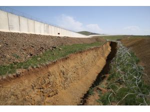 Van-İran sınırında inşa edilen güvenlik duvarının 96 kilometresi tamamlandı