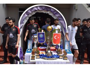İşitme Engelliler Futbol Süper Ligi'nin şampiyonu "Gölcük" oldu