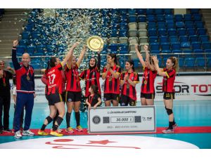 Hentbol Kadınlar 2. Ligi'nde Nurdağı HEM şampiyon oldu