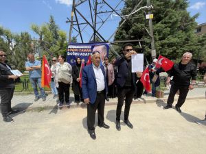 Eskişehir'de CHP'lilerin AK Parti seçim standı görevlisine saldırdığı iddiası