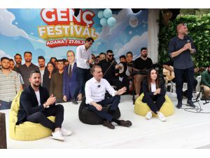 AK Parti Sözcüsü Ömer Çelik, Adana'da "Genç Festival" etkinliğinde konuştu: