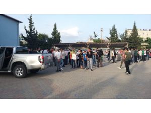 Adana'da oy sayımının ardından kavga çıktı