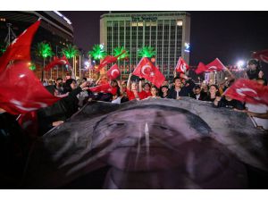 Cumhurbaşkanı Erdoğan'ın seçim başarısı kutlanıyor
