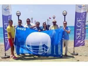 Antalya'da Kızılağaç Turizm Merkezi'nde 12 tesise Mavi Bayrak asıldı