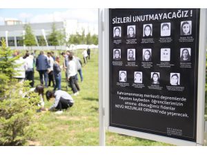 Depremde hayatını kaybeden 14 üniversitelinin adına fidan dikildi