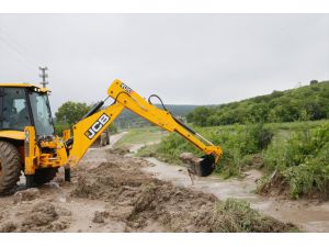 Eskişehir Seyitgazi'de selin etkilediği alanlarda onarım ve temizlik çalışmaları sürüyor